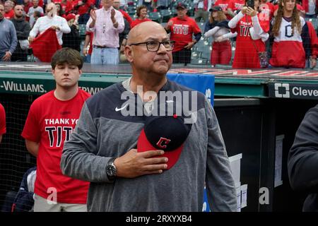 Cleveland Guardians manager Terry Francona gets introduced before a  baseball game against the Seattle Mariners, Friday, April 7, 2023, in  Cleveland. (AP Photo/Ron Schwane Stock Photo - Alamy