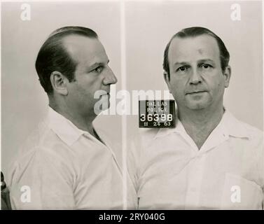 1963 , November 24, DALLAS, TEXAS, USA: JACK Leon RUBY ( 1911 - 1967 ), the killer of LEE HARVEY OSWALD ( 1939 - 1963 ) who was reputedly the assassin who assassinated US President JOHN FITZGERALD KENNEDY .  Dallas Police Department's mug shot . Ruby had been involved in illegal gambling, narcotics, and prostitution . Unknown photographer . - portrait - portrait - police mugshot - mugshot - MUG-SHOT - murderer - UNSOLVED MYSTERY - UNSOLVED MYSTERY - CRIME - KILLER - PLOT - CONSPIRACY - MAFIA - SECRET SERVICES - SERVIZI SEGRETI --- GBB Archive Stock Photo