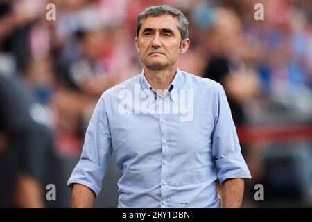 Athletic Club head coach Ernesto Valverde looks on during the LaLiga EA Sports match between Athletic Bilbao and Getafe CF at Estadio de San Mames on Stock Photo