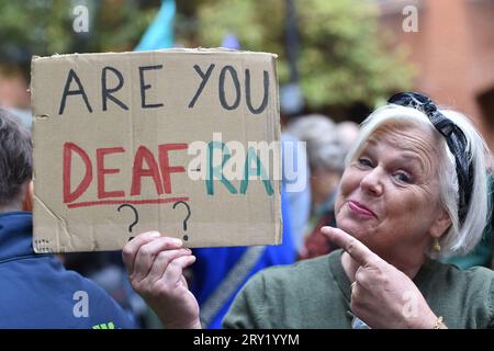 September 28, 2023, London, England, United Kingdom: A coalition of wildlife activists and organizations gathers outside DEFRA HQ in response to the State of Nature report. The RSPB (Royal Society for the Protection of Birds), in partnership with DEFRA (Department for Environment, Food, and Rural Affairs) and various wildlife and research groups, releases the report, offering a comprehensive assessment of the state of UK wildlife. (Credit Image: © Thomas Krych/ZUMA Press Wire) EDITORIAL USAGE ONLY! Not for Commercial USAGE! Stock Photo