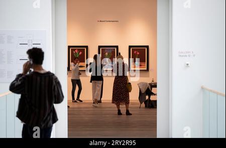Saatchi Gallery, London, UK. 28th Sep, 2023. British Art Fair: The very best Modern British and Contemporary art on show by top dealers in the UK on three floors at Saatchi Gallery until 1 Oct 2023. Credit: Malcolm Park/Alamy Live News Stock Photo