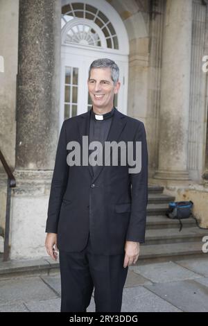 Pater Paolo von Habsburg beim Sektempfang anlässlich der Trauung von Maria Teresita Prinzessin von Sachsen und Graf Beryl Alexandre de Saporta im 'Ita Stock Photo