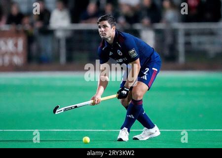 Mannheim, Deutschland. 28th Sep, 2023. Gonzalo Peillat (Gonzo, MHC, 2), am Ball, Freisteller, Ganzkörper, Einzelbild, Einzelfoto, Aktion, Action, 28.09.2023, Mannheim (Deutschland), Hockey, 1. Bundesliga, Herren, TSV Mannheim - Mannheimer HC/dpa/Alamy Live News Stock Photo