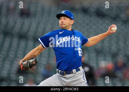 Detroit Tigers pitcher Will Vest throws against the Kansas City Royals in  the first inning of a baseball game in Detroit, Wednesday, Sept. 28, 2022.  (AP Photo/Paul Sancya Stock Photo - Alamy