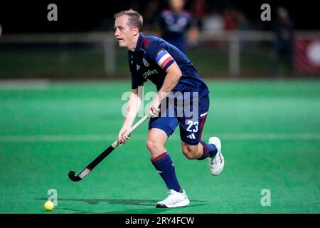 Mannheim, Deutschland. 28th Sep, 2023. Jan Philipp Fischer (MHC, 23), am Ball, Freisteller, Ganzkörper, Einzelbild, Einzelfoto, Aktion, Action, 28.09.2023, Mannheim (Deutschland), Hockey, 1. Bundesliga, Herren, TSV Mannheim - Mannheimer HC/dpa/Alamy Live News Stock Photo