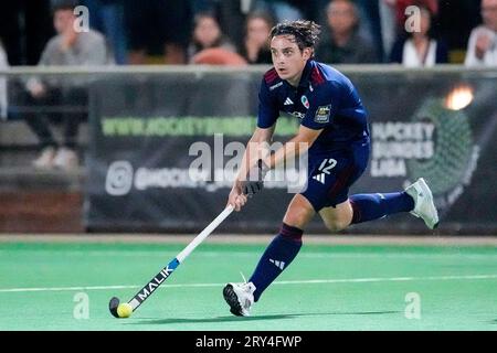 Mannheim, Deutschland. 28th Sep, 2023. Erik Kleinlein (MHC, 12), am Ball, Freisteller, Ganzkörper, Einzelbild, Einzelfoto, Aktion, Action, 28.09.2023, Mannheim (Deutschland), Hockey, 1. Bundesliga, Herren, TSV Mannheim - Mannheimer HC/dpa/Alamy Live News Stock Photo