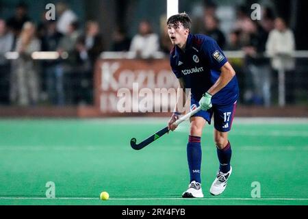 Mannheim, Deutschland. 28th Sep, 2023. Andreas Rafi (MHC, 17), am Ball, Freisteller, Ganzkörper, Einzelbild, Einzelfoto, Aktion, Action, 28.09.2023, Mannheim (Deutschland), Hockey, 1. Bundesliga, Herren, TSV Mannheim - Mannheimer HC/dpa/Alamy Live News Stock Photo