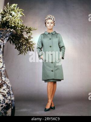 SOPHIA LOREN in ARABESQUE (1966), directed by STANLEY DONEN. Credit ...