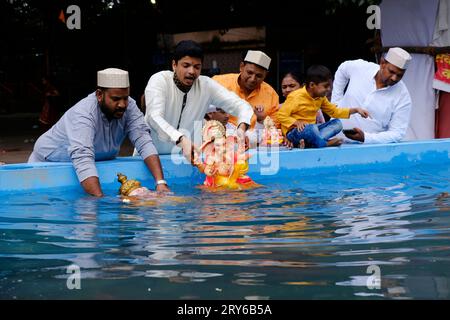 Pune, India - September 29, 2023, Water pollution in Pune is reduced by holding the ganpati visarjan in small water tanks. Sangam, Pune Stock Photo