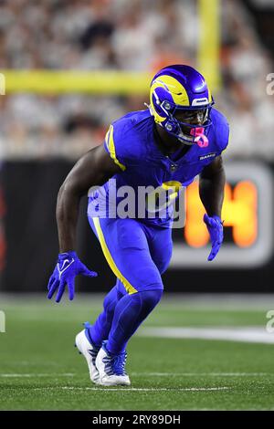 Los Angeles Rams linebacker Byron Young (0) runs during the first half of  an NFL preseason