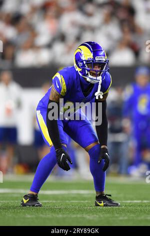 Los Angeles Rams cornerback Cobie Durant (14) lines up for the