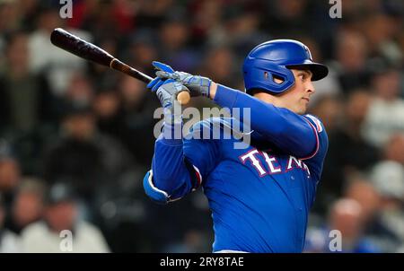 Nathaniel Lowe Baseball Paper Poster Rangers 2