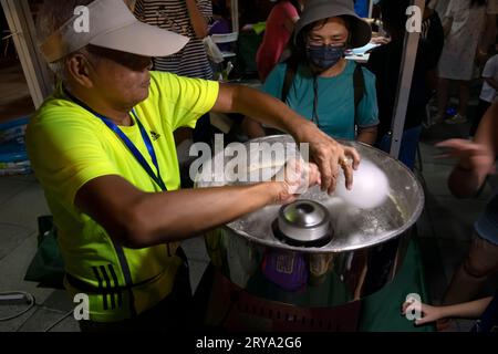 The newly opened Central and Western waterfront promenade, Candyfloss stall, Hong Kong, China. Stock Photo