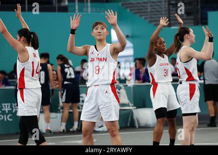 Huzhou, China's Zhejiang Province. 30th Sep, 2023. Players of Japan acknowledge the spectators after Women's U23 Qualifications to Quarterfinal of 3X3 Basketball between Japan and China's Hong kong at the 19th Asian Games in Huzhou, east China's Zhejiang Province, Sept. 30, 2023. Credit: Chen Bin/Xinhua/Alamy Live News Stock Photo