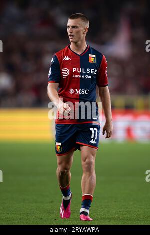 Albert Gudmundsson of Genoa CFC looks on during the Serie A football match  between Genoa CFC and AS Roma Stock Photo - Alamy