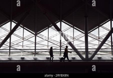 London, UK. 30th September 2023. Travellers walk to their train in a quiet King's Cross Station as ASLEF train drivers union continue their strikes over pay. Credit: Vuk Valcic/Alamy Live News Stock Photo