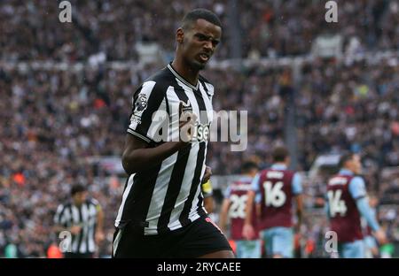 Newcastle United's Alexander Isak celebrates his goal Newcastle United's Alexander Isak celebrates his goal during the Premier League match between Newcastle United and Burnley at St. James's Park, Newcastle on Saturday 30th September 2023. (Photo: Michael Driver | MI News) Credit: MI News & Sport /Alamy Live News Stock Photo