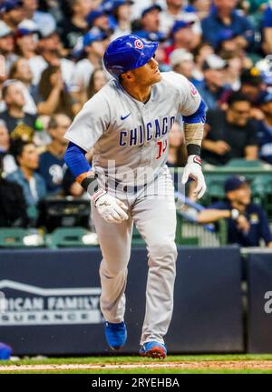 Chicago Cubs' Yan Gomes hits a two-run home run during the eighth ...