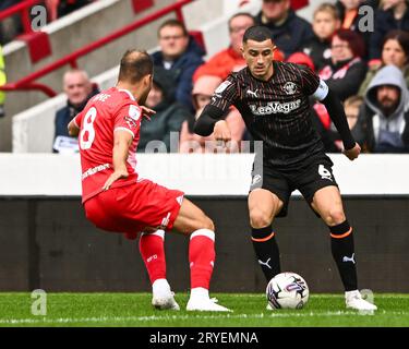 Oliver Norburn #6 of Blackpool in action during the Sky Bet League 1 match Barnsley vs Blackpool at Oakwell, Barnsley, United Kingdom, 30th September 2023  (Photo by Craig Thomas/News Images) Stock Photo