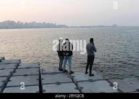 Alexandria, Egypt. 01st Dec, 2022. Local youths hang out on the ...