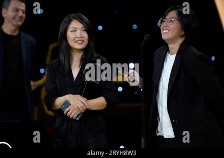 Peng Tzu-Hui und Ping-Wen Wang  bei der Preisverleihung auf dem 71. Internationalen Filmfestival San Sebastian / Festival Internacional de Cine de San Sebastián im Kursaal. San Sebastian, 30.09.2023 Stock Photo