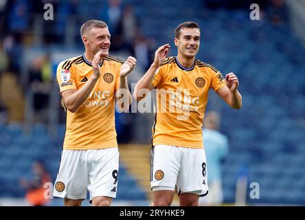 Leicester City's Harry Winks and Jamie Vardy applaud the fans after the Sky Bet Championship match at Ewood Park, Blackburn. Picture date: Sunday October 1, 2023. Stock Photo