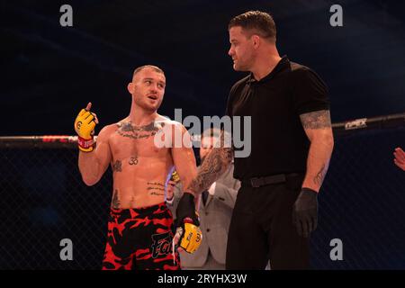 James Hendin (ENG) defeats Tobias Harila (SWE) during the Cage Warriors 160 MMA event at the BEC Arena, Manchester on Friday 29th September 2023. (Photo: Pat Scaasi | MI News) Credit: MI News & Sport /Alamy Live News Stock Photo