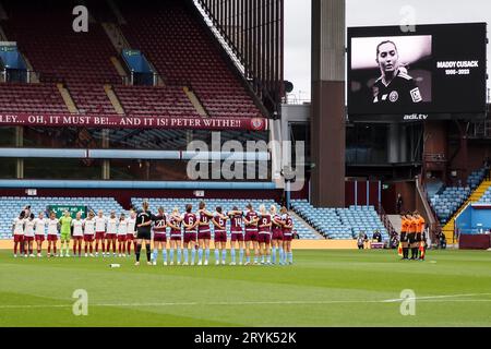 Birmingham, UK. 01st Oct, 2023. Birmingham, England, October 1st 2023: A minute silence for Maddy Cusack during the Barclays FA Womens Super League match between Aston Villa and Manchester United at Villa Park in Birmingham, England (Natalie Mincher/SPP) Credit: SPP Sport Press Photo. /Alamy Live News Stock Photo