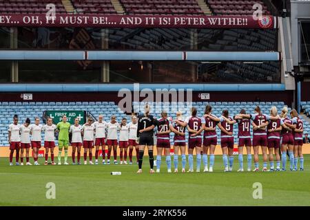 Birmingham, UK. 01st Oct, 2023. Birmingham, England, October 1st 2023: A minute silence for Maddy Cusack during the Barclays FA Womens Super League match between Aston Villa and Manchester United at Villa Park in Birmingham, England (Natalie Mincher/SPP) Credit: SPP Sport Press Photo. /Alamy Live News Stock Photo