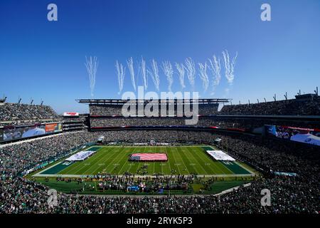 The firewords are on the field when the Eagles and Washington get