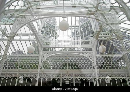 Victorian conservatory building interior at Horniman Museum Gardens in Forest Hill South London England UK England Great Britain 2023   KATHY DEWITT Stock Photo