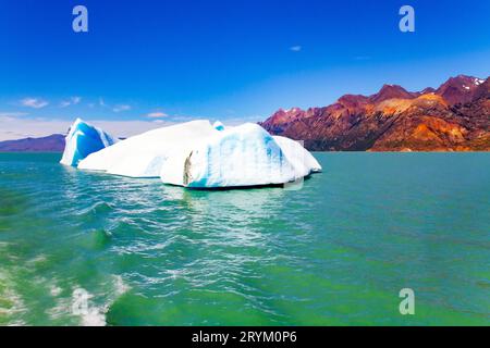 Huge icebergs float in Lake Viedma Stock Photo