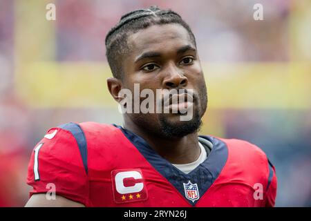 Houston Texans safety Jimmie Ward (20) runs into position during an NFL ...