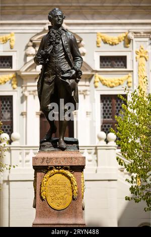Bronze statue of the Goethe monument on the Naschmarkt in front of the Alte Boerse, Leipzig, Germany Stock Photo