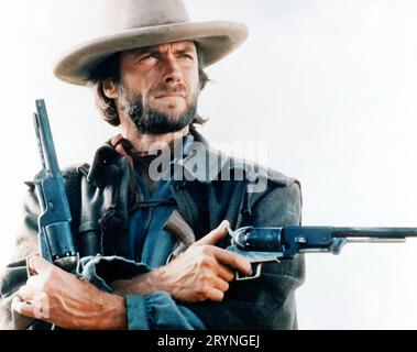CLINT EASTWOOD in THE OUTLAW JOSEY WALES 1976 director CLINT EASTWOOD book Forrest Carter screenplay Phil Kaufman and Sonia Chernus music Jerry Fielding The Malpaso Company / Warner Bros. Stock Photo
