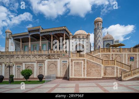 Hazrat Khizr mosque in Samarkand, Uzbekistan Stock Photo