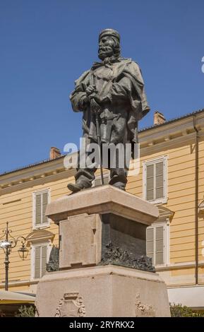 Monument to Giuseppe Garibaldi in front of Palazzo del Governatore at Giuseppe Garibaldi square in Parma. Italy Stock Photo