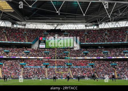 Jacksonville Jaguars kicker Brandon McManus (10) talks with teammates  during an NFL football practice, Tuesday, May 30, 2023, in Jacksonville,  Fla. (AP Photo/John Raoux Stock Photo - Alamy