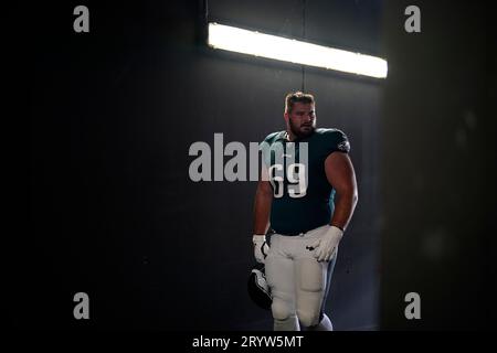 Philadelphia Eagles' Landon Dickerson plays during an NFL football game,  Sunday, Dec. 4, 2022, in Philadelphia. (AP Photo/Matt Slocum Stock Photo -  Alamy