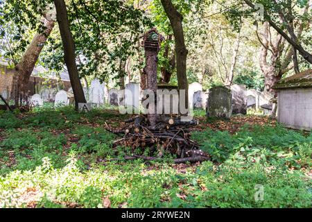 Bunhill Fields Burial Ground in Islington, resting place to many notable people. Stock Photo