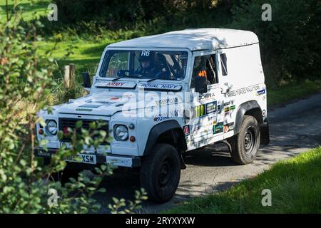 Ceredigion, Wales - 02 September 2023 Rali Ceredigion: Danny Hedges and Co- Driver Ben Hall in a Land Rover Defender car 110 on stage SS1 Borth 1 Wa  Stock Photo - Alamy