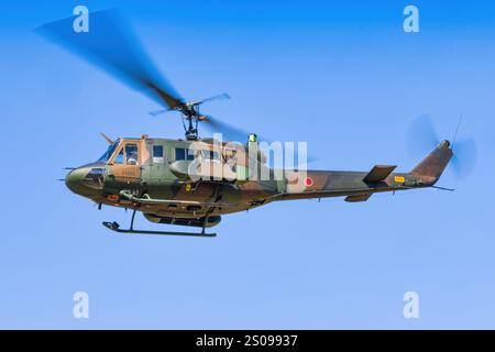 1/144 UH-1Jまとめて Amazon | 1/144 UH-1J 陸上自衛隊 シークレット 1S 冬季迷彩