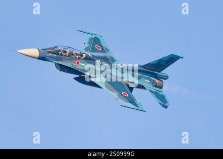 Mitsubishi f2 fighter japan air hi-res stock photography and