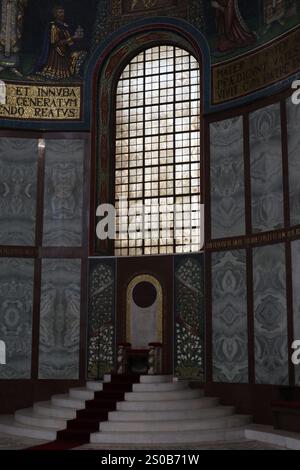 Salerno - Abside centrale della cattedrale Stock Photo