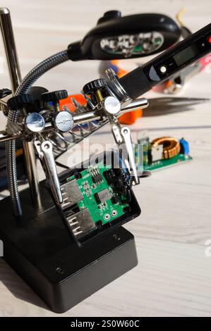 6 Flexible Arm Helping Hand Soldering Aid Welding Station Third Hand Clamp