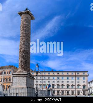 Rome cityscape, Italy: view of Piazza Colonna with the Column of Marcus Aurelius and Palazzo Chigi. Stock Photo