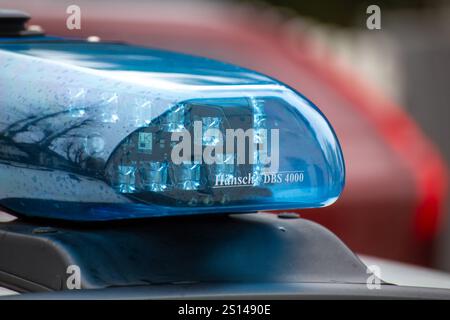 Blaulicht Polizei Nahaufnahme *** Blue light police close-up Copyright ...