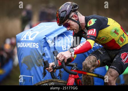 Baal, Belgium. 01st Jan, 2025. Belgian Eli Iserbyt pictured in action during the men's elite race of the 'GP Sven Nys' cyclocross cycling event on Wednesday 01 January 2025 in Baal, stage 5/8 in the X2O Badkamers 'Trofee Veldrijden' competition. BELGA PHOTO DAVID PINTENS Credit: Belga News Agency/Alamy Live News Stock Photo