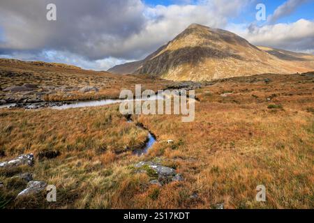 Afon Idwal flowing towards Pen yr Ole Wen mountain, Snowdonia, North Wales Stock Photo