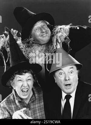 Wizard of Oz - Publicity photo of American entertainers, (top) Ray Bolger, (bottom L–R) Margaret Hamilton and Jack Haley, reunited in 1970 in commemoration of their roles as the Scarecrow, the Wicked Witch of the West and the Tin Woodman Stock Photo